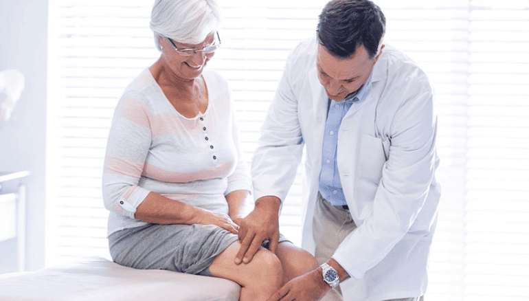 Traveling After Knee Replacement: Tips For Flying And Road Trips post